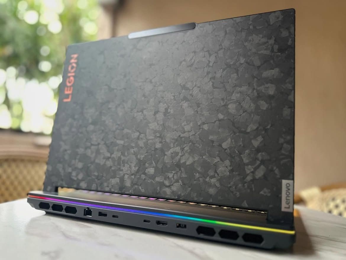 LENOVO LEGION 9I GEN 10 18" (ABSOLUTE MONSTER//DESKTOP REPLACEMENT)