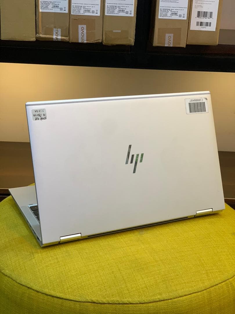 Fresh Uk used Hp Elitebook 1040 G8 GemCut Core i7